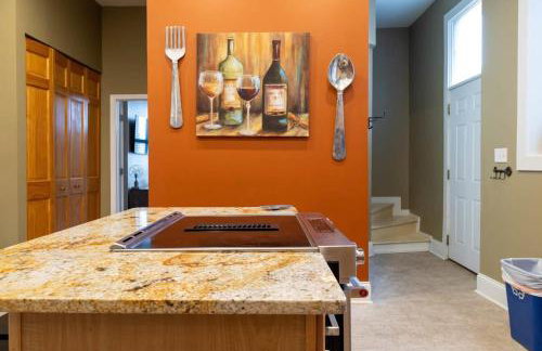 The Lady Emma Lafayette Park with Bowling ABODEbucks - Foto 16