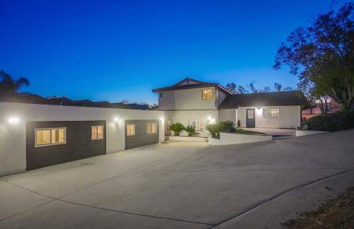 Large Pool Home on Two Acres with Views! - Foto 27