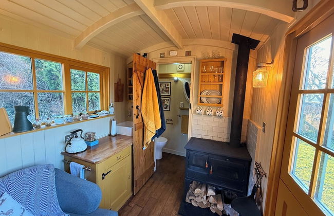 Cosy Romantic Shepherd hut in Open Countryside - Foto 7