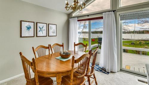Lakefront Fall Home w/ Deck & Dock in Oscoda Twp! - Photo 3