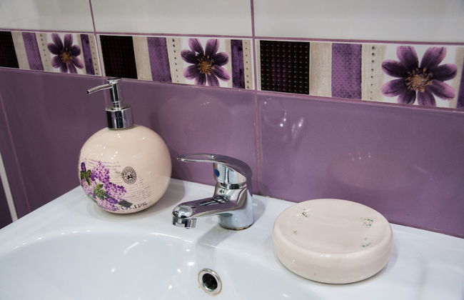 Two Bags Hotel - Photo 56