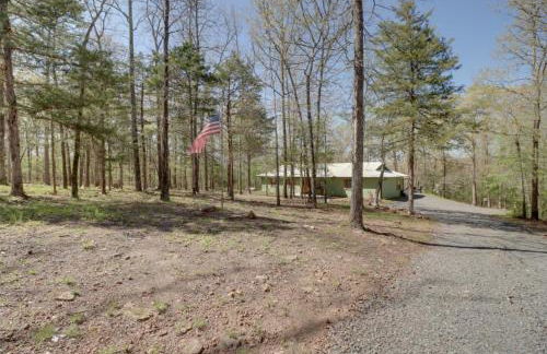 Lakeside Retreat on 10 Secluded Acres - Foto 46