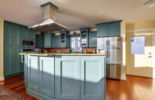 Year-Round Fun in Putnam Station Lakefront Home! - Foto 8