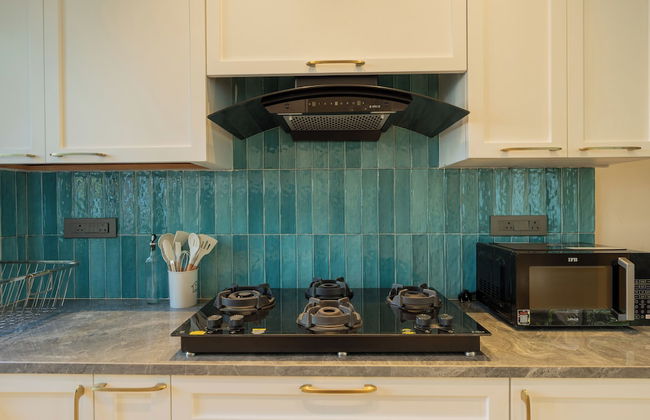 ELIVAAS Laguna Camellia | Luxe 4 BHK Villa Near Popular Beaches with Private Pool - Photo 52