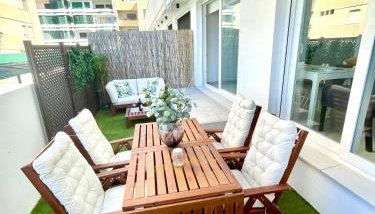 GATU Sandia Beach junto al mar, terraza, parking gratis y piscina común - Mayores de 21 años y familias " - Foto 4