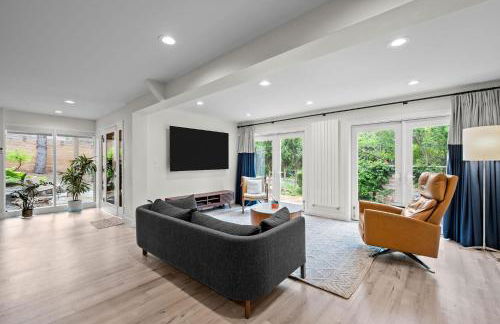 1010 Rosehill Dr - Photo 9