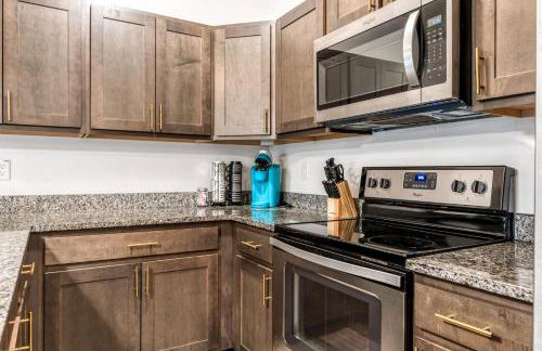 Spacious 2 bedroom/2.5 bathroom Townhome - Foto 49