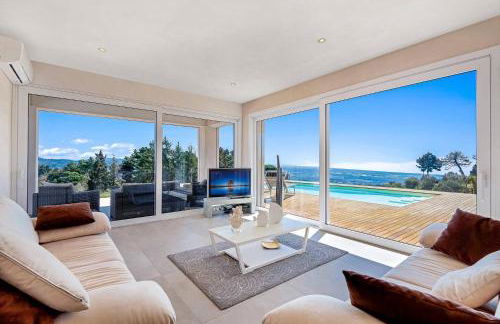 Villa Olympia Pool Sea View Mountains Lake Nature Sleeps 8 Air Conditioning Wi-Fi - Foto 8