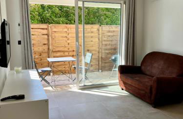 Charment 2 Pièces indépendant villa - Foto 3