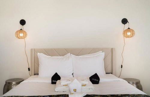 Mountain View 2BR 1 Bath Retreat with Private Lanai - Photo 3