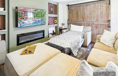 Beautiful Country Apartment, AC, Pickleball, Billiards, Playground, Gardens - Foto 28