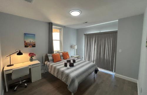 Cozy 2-3 Bedroom Apartment in Center City! - Foto 98