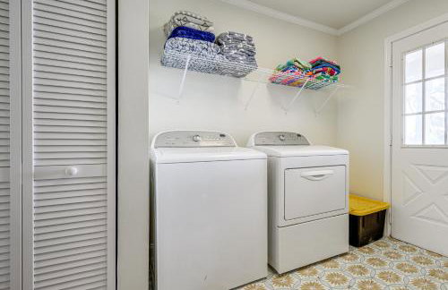 Lake Sinclair Retreat with Big Water Views and Dock! - Foto 35