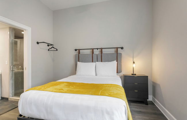 Bywater Suite Hotel - Photo 30