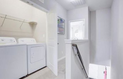 3BR Townhouse King Bed Garage Pineville - Foto 11