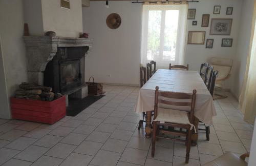 Chez Suzanne Maison à la campagne 2-8pers 4 chambres - Foto 37