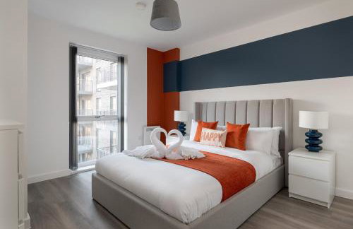 Lovely Home Near Canal, Park, & Central MK - Photo 7