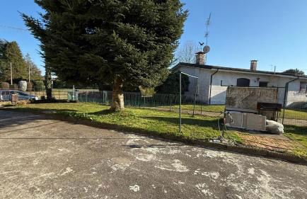 Family 3-Bedroom Apartment near MXP & Lake Maggiore - Parking - Foto 11