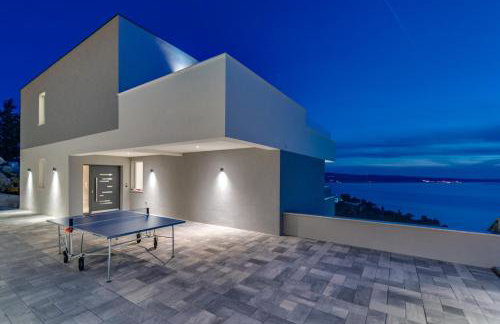 Villa BAMM with heated 36sqm pool, 5 en-suite bedrooms and panoramic sea views - Foto 43