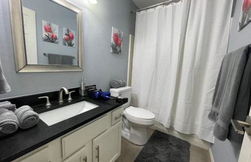 Stay at Steuben Hot Tub Remodeled Home - Foto 17