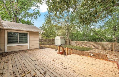 Cozy 5BR Home Sleeps 12 Near Downtown Austin and Tesla - Foto 17