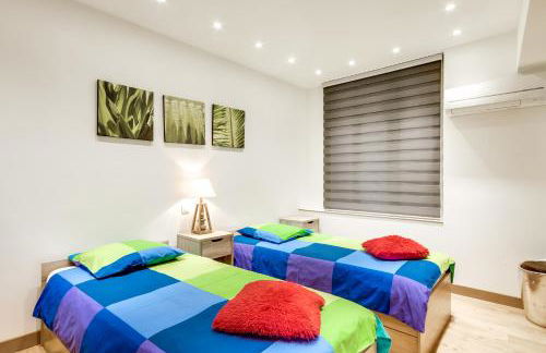 Just Renovated 138m2 On The Seine - Foto 24