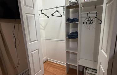 EWRBNB - Rare Find! Huge 3BR Apartment with Open Layout minutes from Newark Airport & NYC - Apartment # 2 - Foto 6