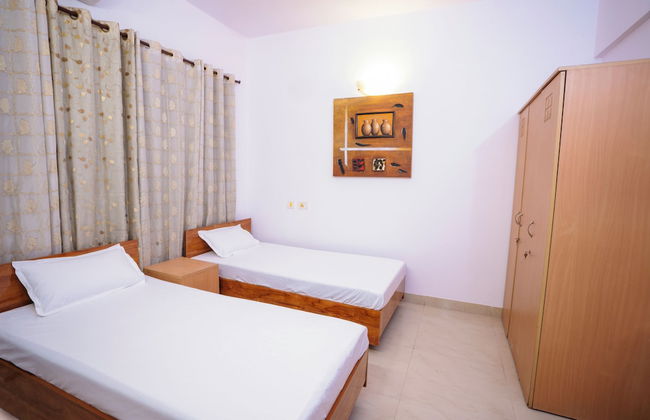 Helloworld Oslo Skyline 3BHK Seaview - Photo 3