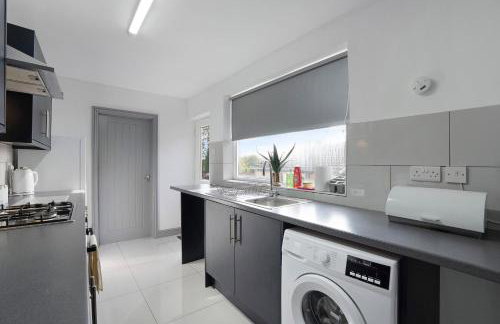 Comfortable 2BR Home 10 Min to Durham Cathedral - Foto 16