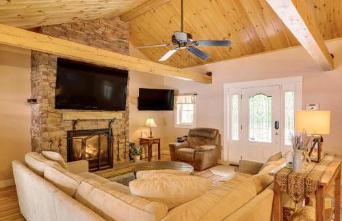 Home with Outdoor Entertainment Area in Ashland! - Foto 4