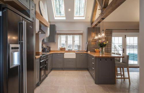 Three Little Pigs Luxury Cottage - Photo 29