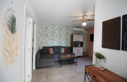 Pool Oasis with Mountain Views - Foto 16