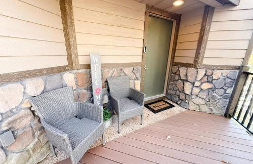 Lakefront Home-3BD25BADockGrillFirepitPool - Foto 73