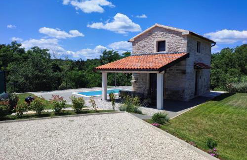 Villa Lita - Photo 1