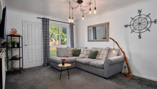 Cosy 2 bedroom flat, with parking & garden - Foto 3