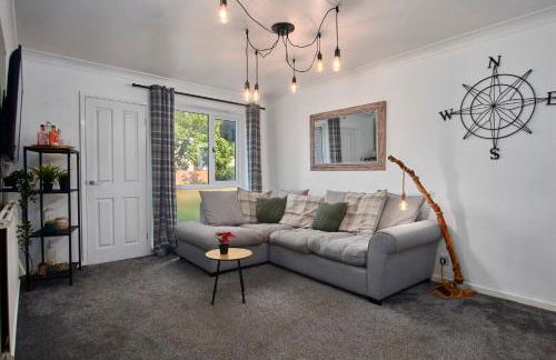 Cosy 2 bedroom flat, with parking & garden - Foto 3