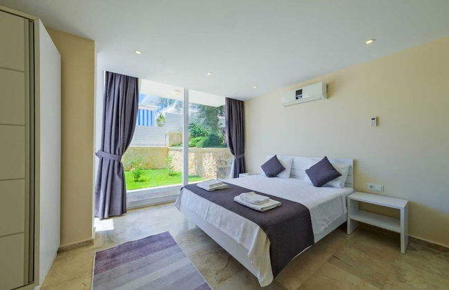 Villa Lumiere 3 Luxurious 5 bed Villa in Kiziltas Kalkan With sea Views - Photo 2