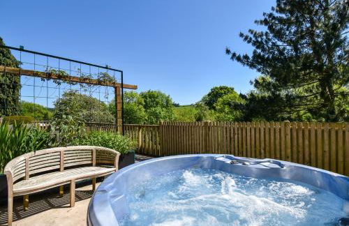 4 Bed in Newtown 48641 - Foto 3