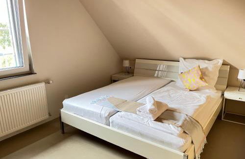 quiet & cozy Apartment near airport BER, free Wifi & parking #rechts - Foto 9