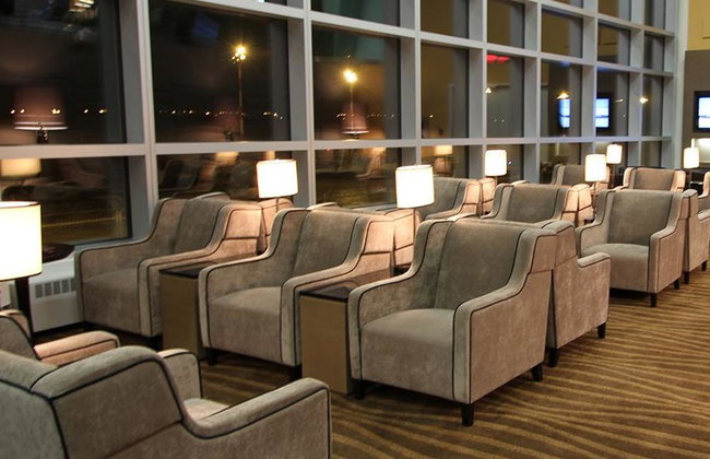 Plaza Premium Lounge - US Departures - Foto 5