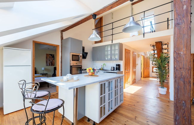 Spacious 2-level apart National Theatre - Foto 14