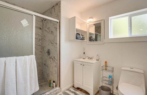 Quaint Concord Home with Covered Porch Near Hiking - Foto 15