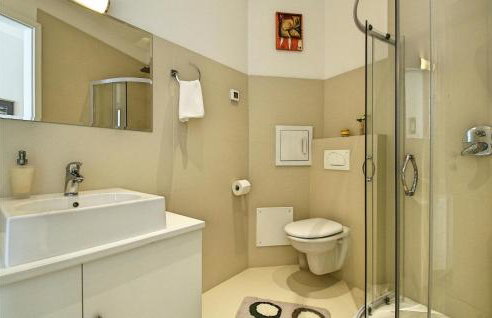 3 Bedroom Gorgeous Home In Svivan - Foto 29