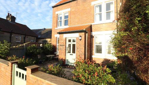 Arden House - Foto 1