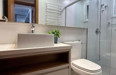 Excelente Apto com lareira e piscina aquecida - Photo 12