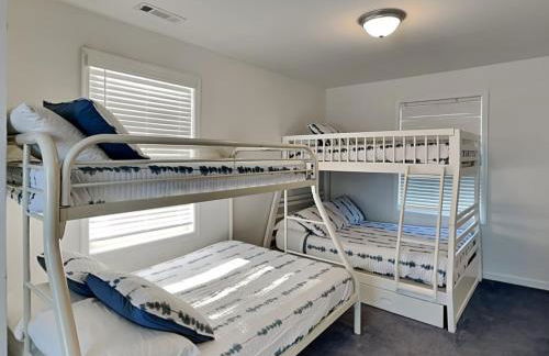 Shore Is Something - Photo 22