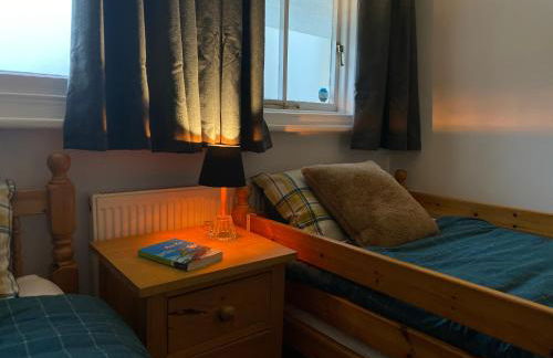 Spacious luxury flat in Swanage, close to beach with parking - Photo 19