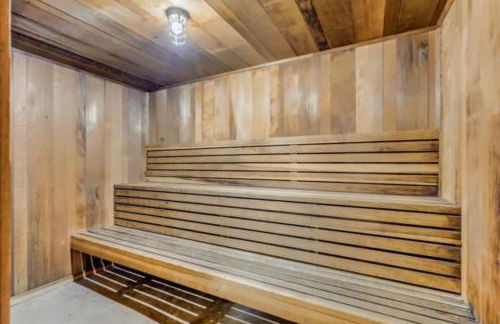 Modern MTN Condo Cozy 2BR Retreat Heated Pool - Foto 6