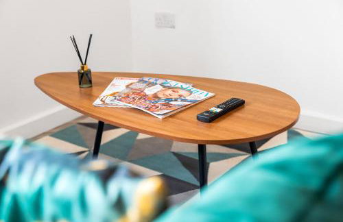 Modern 2 Bed Apartment - Parking - Sleeps 3 - Netflix 27AC - Foto 11