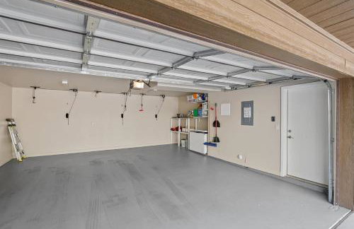 Moonlight Ridge Spacious Townhome 3 miles from Downtown AC Garage Near Snowbowl - Foto 24